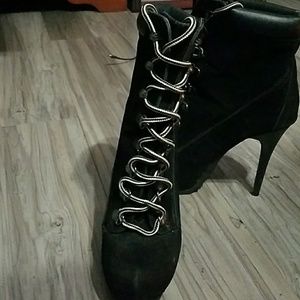 Timberland black heels